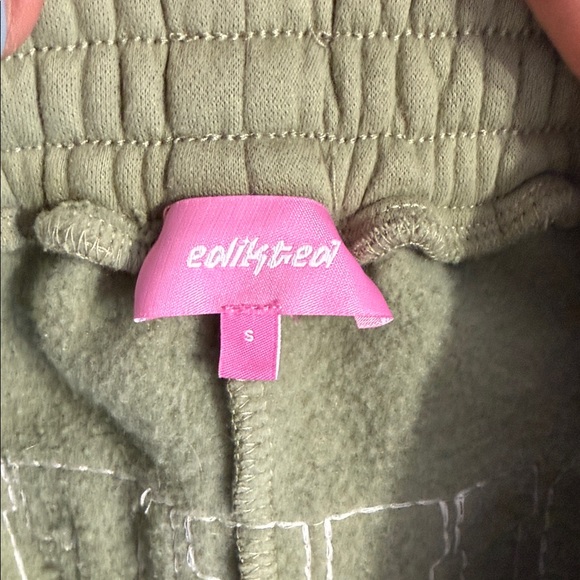 Green Edikted Embroidered Hoodie and Sweatpants Set - Picture 6 of 10